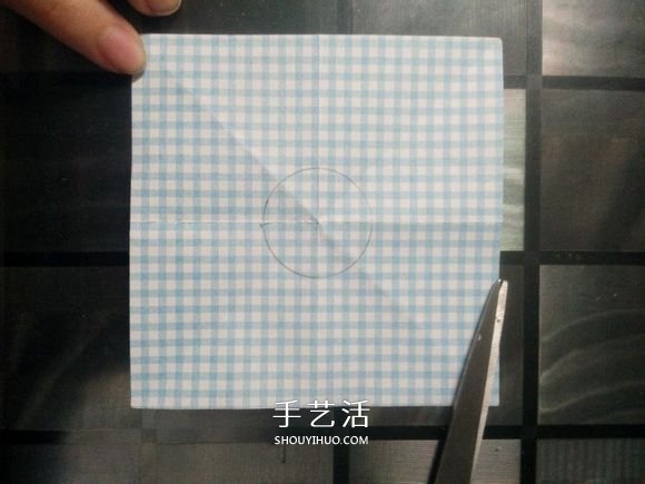 简单手工做太阳花教程 向日葵花的做法图解 -  www.shouyihuo.com