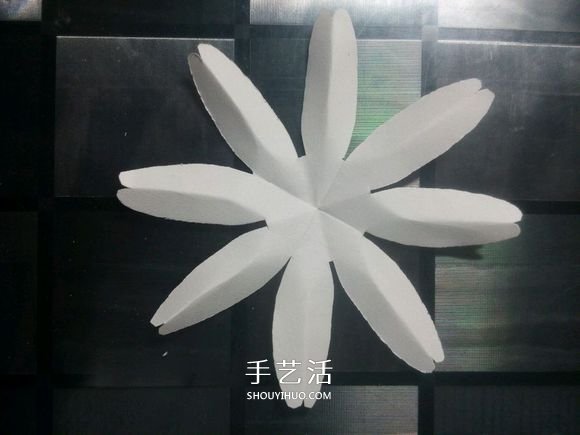 简单手工做太阳花教程 向日葵花的做法图解 -  www.shouyihuo.com