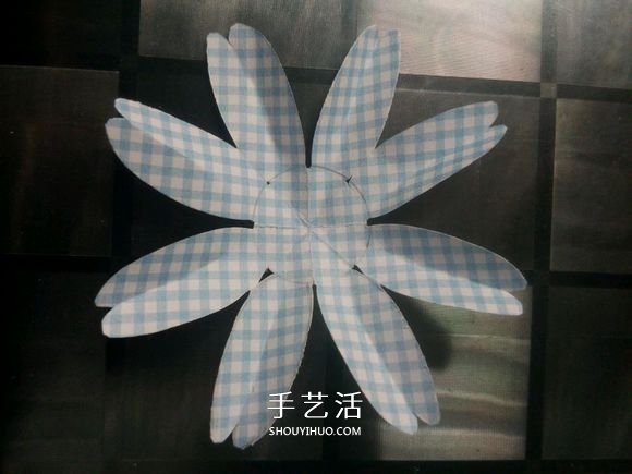 简单手工做太阳花教程 向日葵花的做法图解 -  www.shouyihuo.com