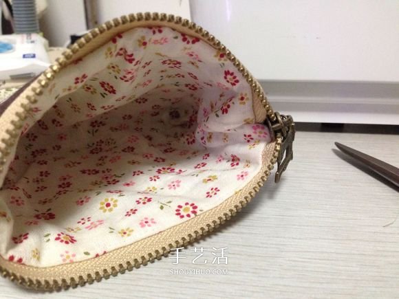 布艺拉链包怎么做图解 包括上拉链的详细步骤 -  www.shouyihuo.com