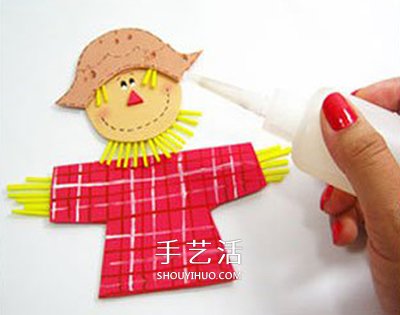简单稻草人的做法图解 手工制作稻草人装饰品 -  www.shouyihuo.com