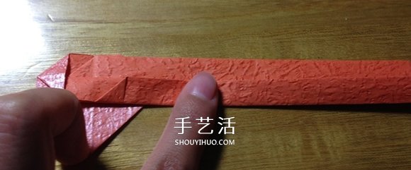 爱心戒指的折法图解 怎么折心形戒指的教程 -  www.shouyihuo.com