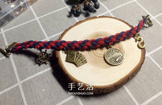 复古风双色手链的编法 四股皮绳编织手链图解 -  www.shouyihuo.com