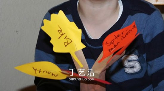 简单保鲜膜筒废物利用 幼儿手工做大树的教程 -  www.shouyihuo.com