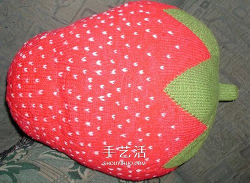 用毛线做水果的作品图片 还能当做趣味靠枕 -  www.shouyihuo.com