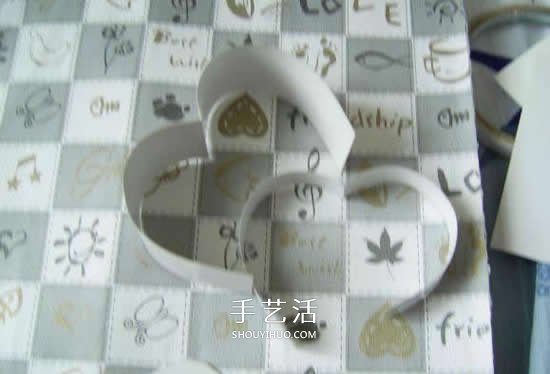 简单又好看的爱心礼品盒手工制作方法图解 -  www.shouyihuo.com