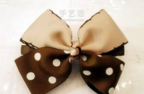 用两种颜色缎带 DIY制作双色蝴蝶结发卡图解 -  www.shouyihuo.com