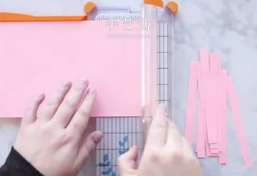 幼儿园手工小制作 用卡纸做母亲节爱心卡片 -  www.shouyihuo.com