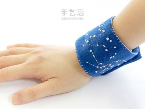 最爱美丽的星空！手工布艺星空腕带的做法 -  www.shouyihuo.com