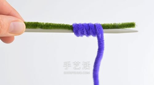 怎么用扭扭棒做薰衣草 非常简单的手工小制作 -  www.shouyihuo.com