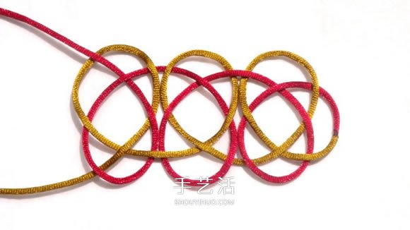 五色祥云发饰的编法 三种颜色搭配出渐变色 -  www.shouyihuo.com