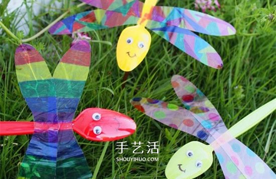 幼儿园废物利用小制作 用一次性勺子做蜻蜓 -  www.shouyihuo.com