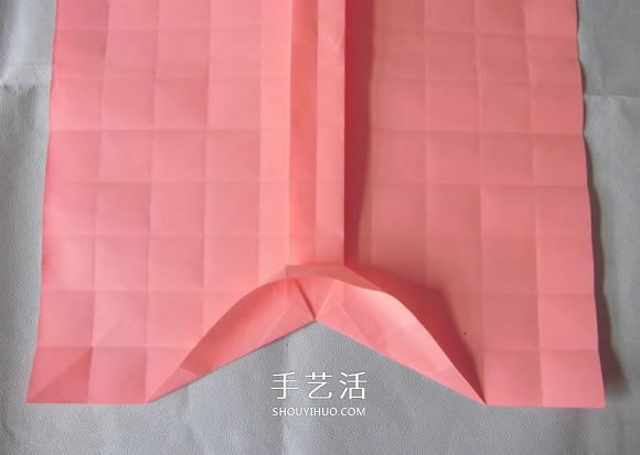 百合花纸巾盒的折法 带花纸巾盒怎么折图解 -  www.shouyihuo.com