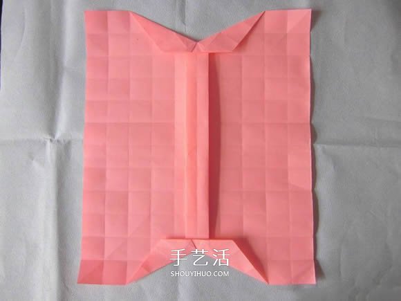 百合花纸巾盒的折法 带花纸巾盒怎么折图解 -  www.shouyihuo.com