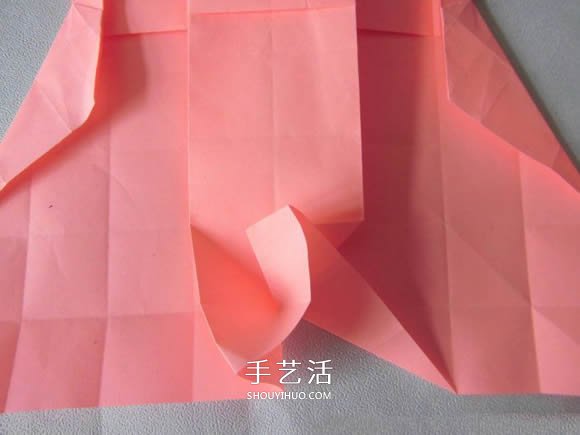 百合花纸巾盒的折法 带花纸巾盒怎么折图解 -  www.shouyihuo.com