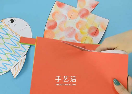 纸编小鱼的详细教程 彩纸做小鱼的创意方法 -  www.shouyihuo.com