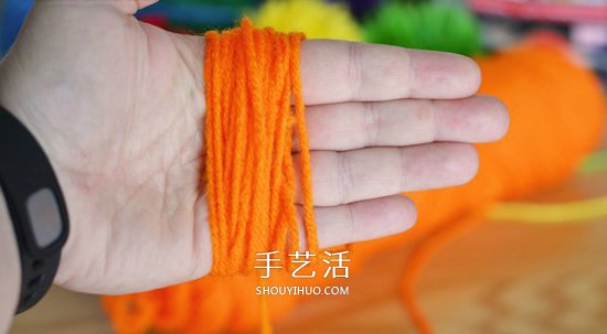 毛线手工制作冰激凌 DIY充满活力的夏日挂饰 -  www.shouyihuo.com