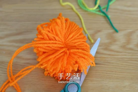 毛线手工制作冰激凌 DIY充满活力的夏日挂饰 -  www.shouyihuo.com