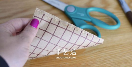 毛线手工制作冰激凌 DIY充满活力的夏日挂饰 -  www.shouyihuo.com