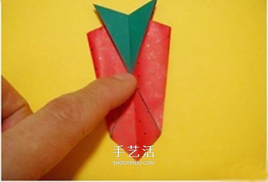 儿童折纸草莓的教程 简单草莓怎么折图解 -  www.shouyihuo.com