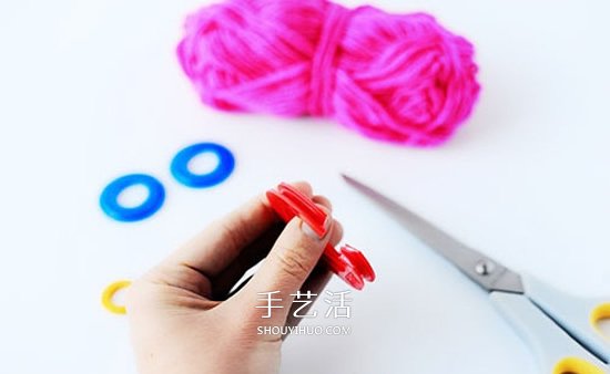 情人节包装装饰自己做！DIY温暖毛线球的做法 -  www.shouyihuo.com