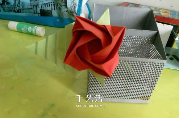 LS玫瑰花的折法图解 手工怎么折LS玫瑰步骤 -  www.shouyihuo.com