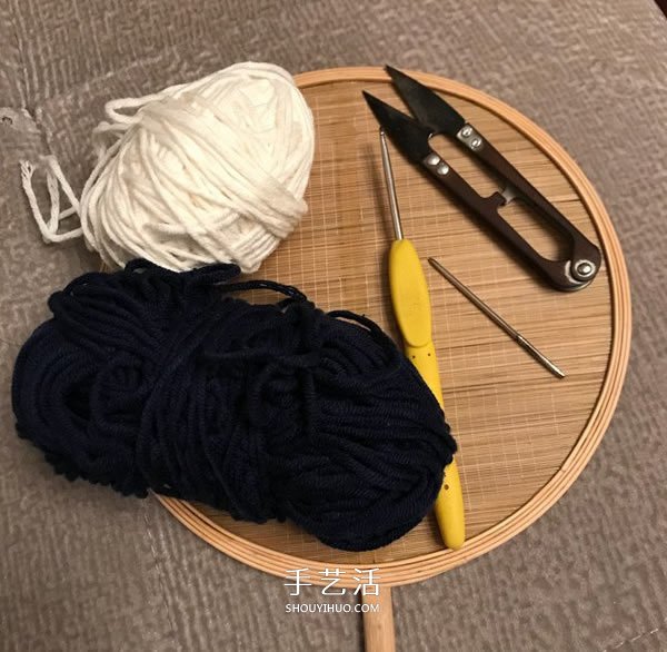 钩织花朵杯垫的图解 手工正方形毛线杯垫钩法 -  www.shouyihuo.com