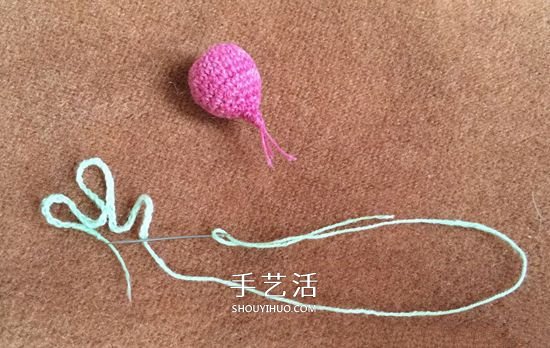 怎么钩织小萝卜的方法 简单水萝卜的钩法图解 -  www.shouyihuo.com