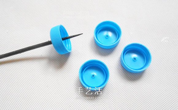 幼兒園玩具跑車的做法 DIY捲紙筒賽車的方法