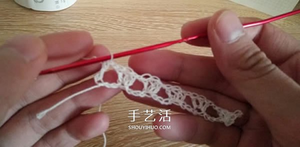 复古文艺范儿！时尚女式围巾的钩织编织图解 -  www.shouyihuo.com