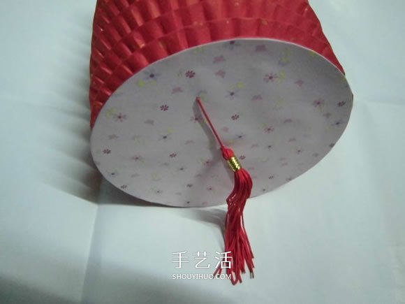 用纸怎么折花灯图解 圆柱形纸宫灯制作方法 -  www.shouyihuo.com