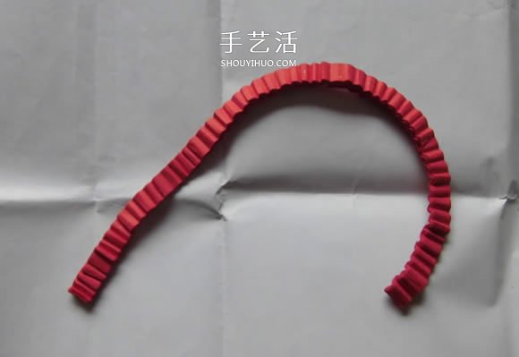 用纸怎么折花灯图解 圆柱形纸宫灯制作方法 -  www.shouyihuo.com