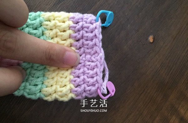 如糖果般甜美！适合半岁宝宝的袜子钩针编织 -  www.shouyihuo.com