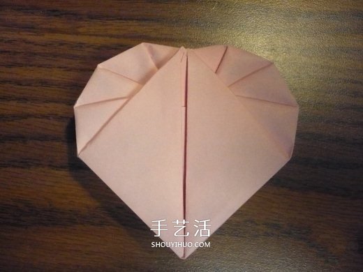 心形礼品盒折纸方法 带盖爱心盒子怎么折图解 -  www.shouyihuo.com