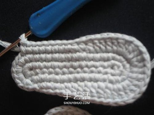 宝宝保暖毛线鞋的编法 手工编织婴儿鞋图解 -  www.shouyihuo.com