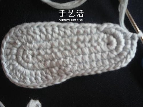 宝宝保暖毛线鞋的编法 手工编织婴儿鞋图解 -  www.shouyihuo.com
