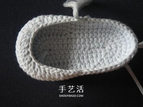 宝宝保暖毛线鞋的编法 手工编织婴儿鞋图解 -  www.shouyihuo.com