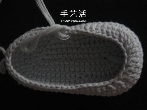宝宝保暖毛线鞋的编法 手工编织婴儿鞋图解 -  www.shouyihuo.com
