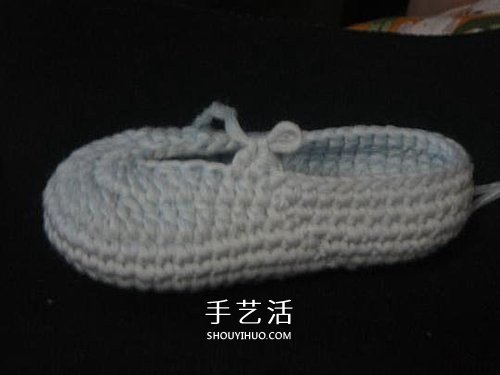 宝宝保暖毛线鞋的编法 手工编织婴儿鞋图解 -  www.shouyihuo.com