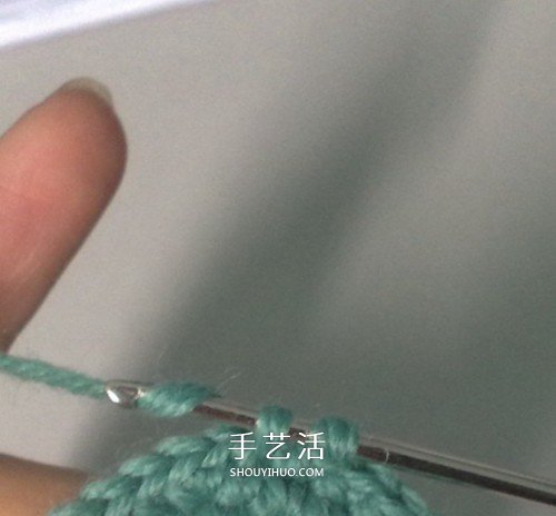 带提手收纳篮的编织方法 钩针编织毛线小篮子 -  www.shouyihuo.com