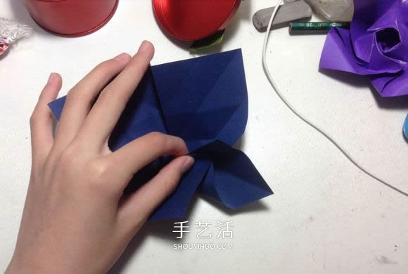 怎么折纸月季花的方法 手工月季花的折法图解 -  www.shouyihuo.com