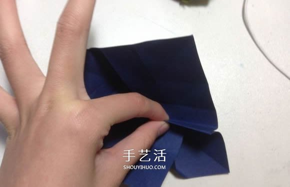 怎么折纸月季花的方法 手工月季花的折法图解 -  www.shouyihuo.com