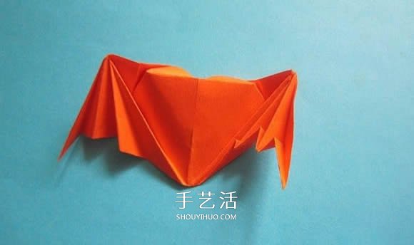 会飞的心折纸图解教程 折纸爱心的折法带翅膀 -  www.shouyihuo.com