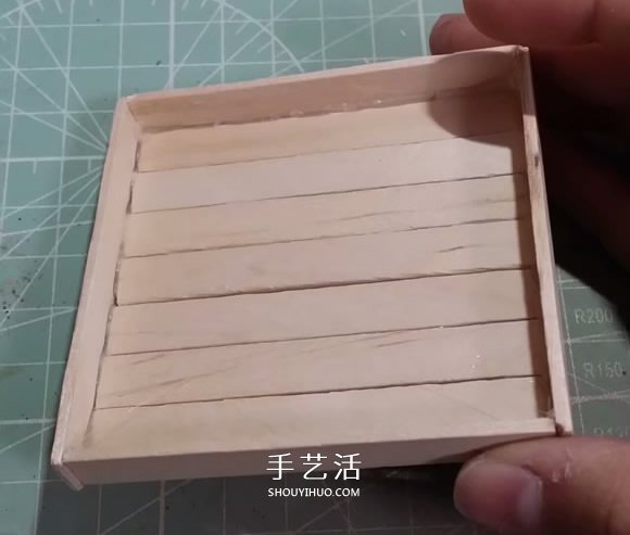 瞅瞅教你做：用细铁丝制作漂亮的大树装饰品 -  www.shouyihuo.com