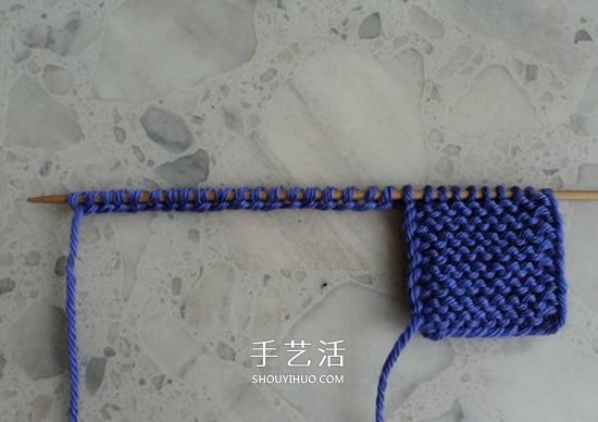两种毛线搭配 手工编织漂亮地板鞋的织法图解 -  www.shouyihuo.com