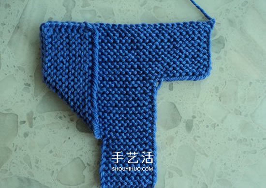 两种毛线搭配 手工编织漂亮地板鞋的织法图解 -  www.shouyihuo.com