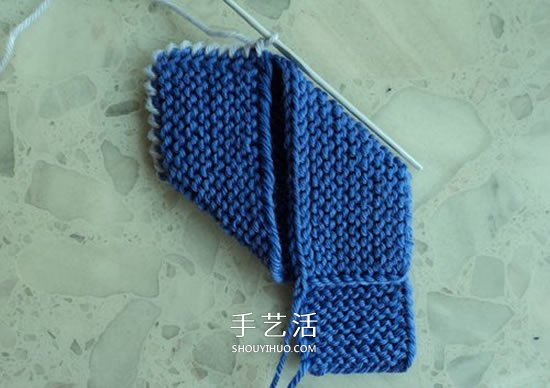两种毛线搭配 手工编织漂亮地板鞋的织法图解 -  www.shouyihuo.com
