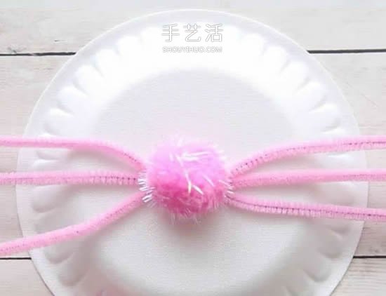 幼儿园手工做小白兔 用纸盘制作兔子的方法 -  www.shouyihuo.com