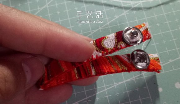 瞅瞅带你做：漂亮娃娃衣服的手工制作教程 -  www.shouyihuo.com