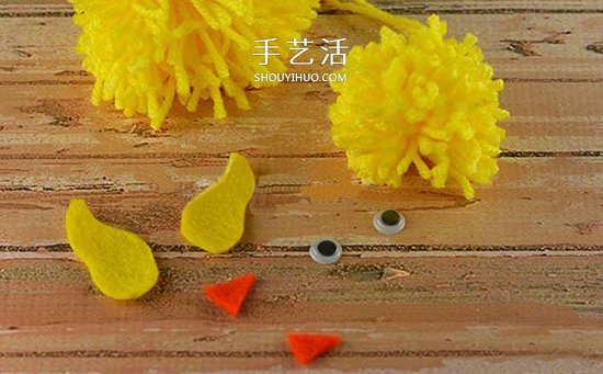 可爱还不用照顾！用毛线制作小鸡玩偶的方法 -  www.shouyihuo.com